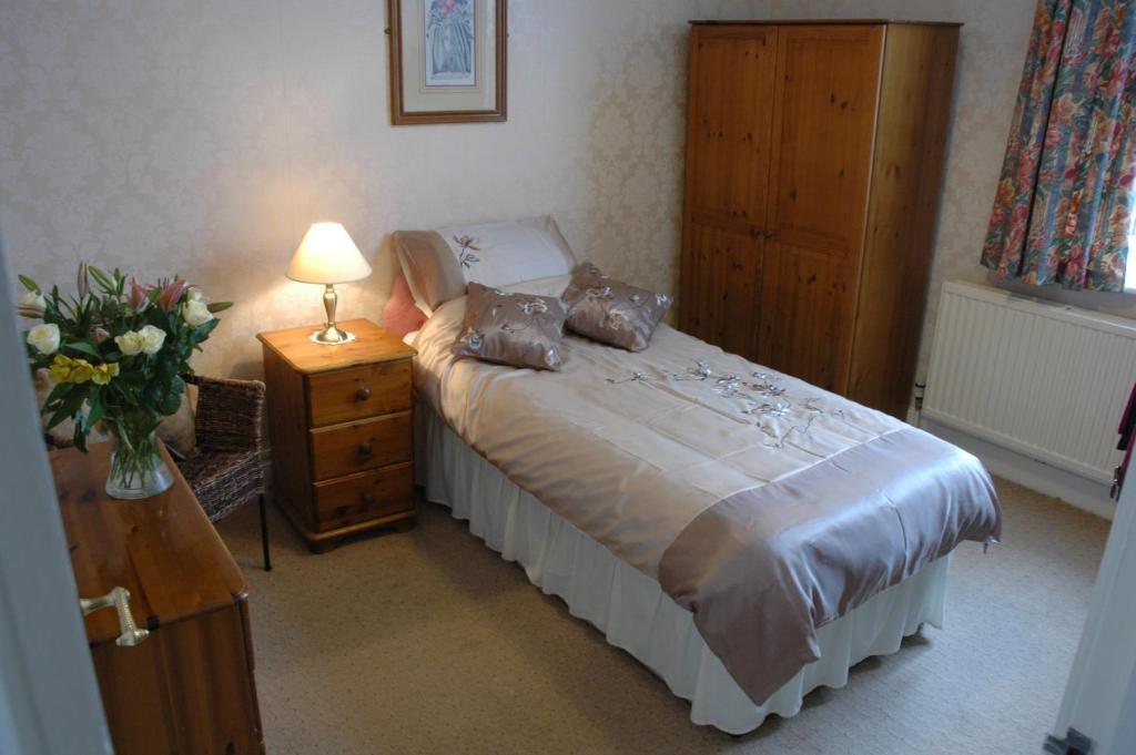 The Bebington Bed & Breakfast Room photo